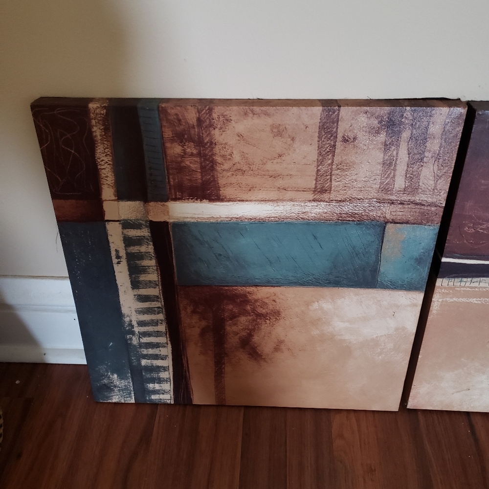 2 matching pictures sold as set